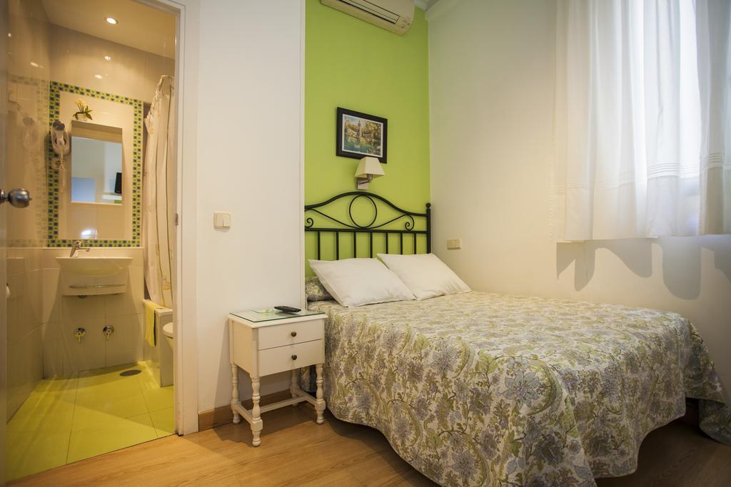 Ava Rooms Madrid Exterior photo