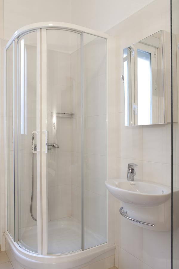 Ava Rooms Madrid Exterior photo